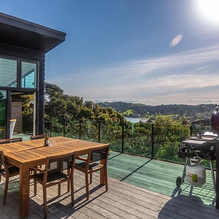 Villa Taonga With Sea Views By Waiheke Unlimited à Oneroa Extérieur photo