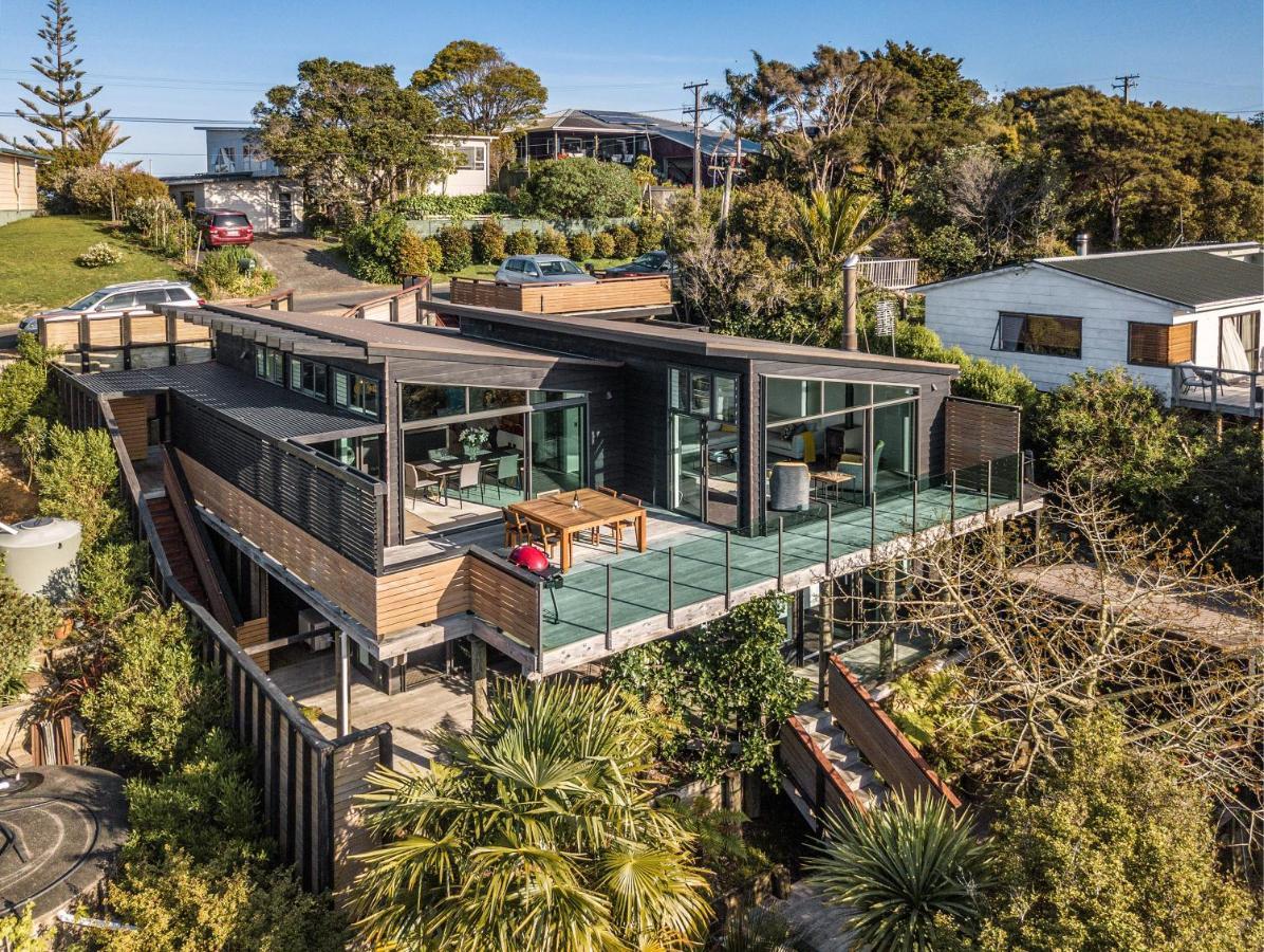 Villa Taonga With Sea Views By Waiheke Unlimited à Oneroa Extérieur photo