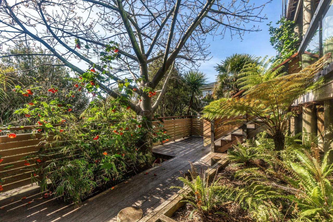 Villa Taonga With Sea Views By Waiheke Unlimited à Oneroa Extérieur photo